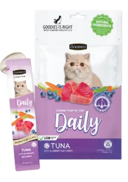 lickable treat daily tuna with blueberry & carrot